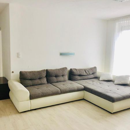 Akacvirag Apartman Apartment Siofok Exterior photo